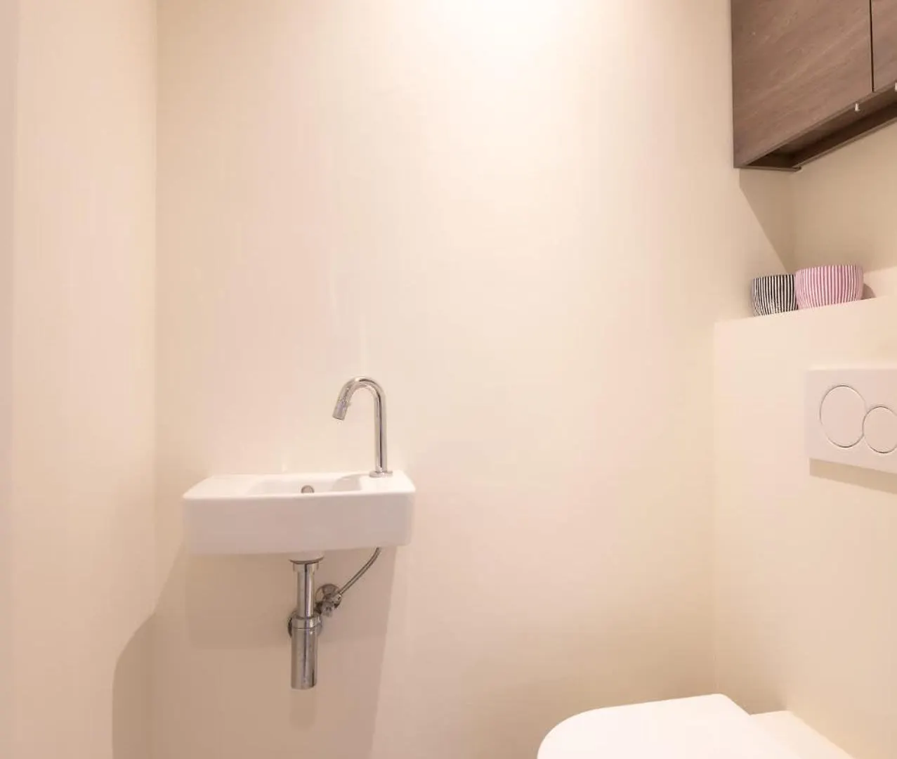 Amazing Apartment For 8 With Parking Space 오스텐드 0*,  벨기에