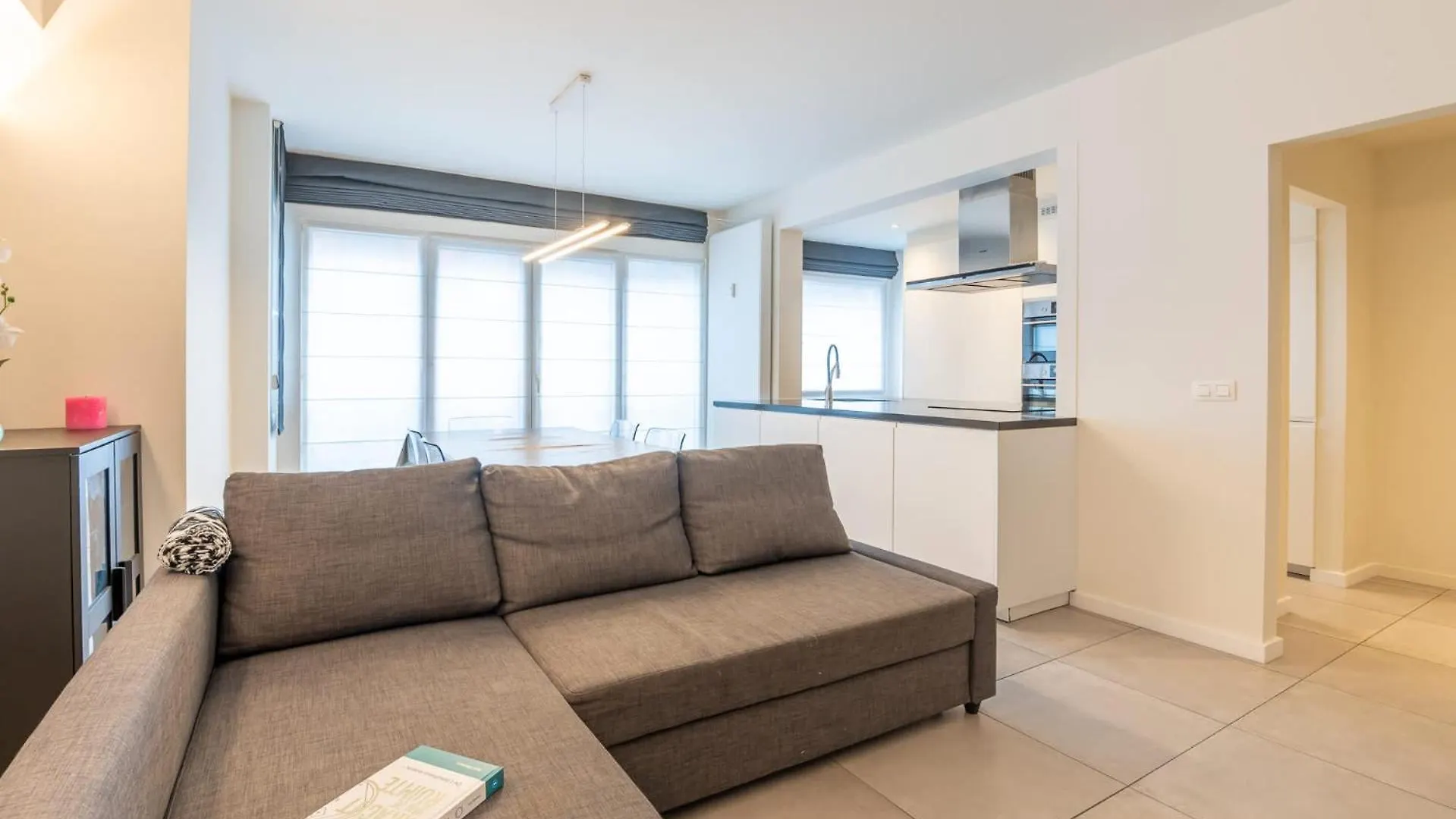 Amazing Apartment For 8 With Parking Space 오스텐드 0*,